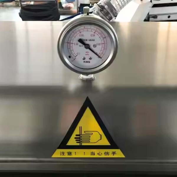 Máy hút chân không công nghiệp liên tục Yamafuji DZ-1000C