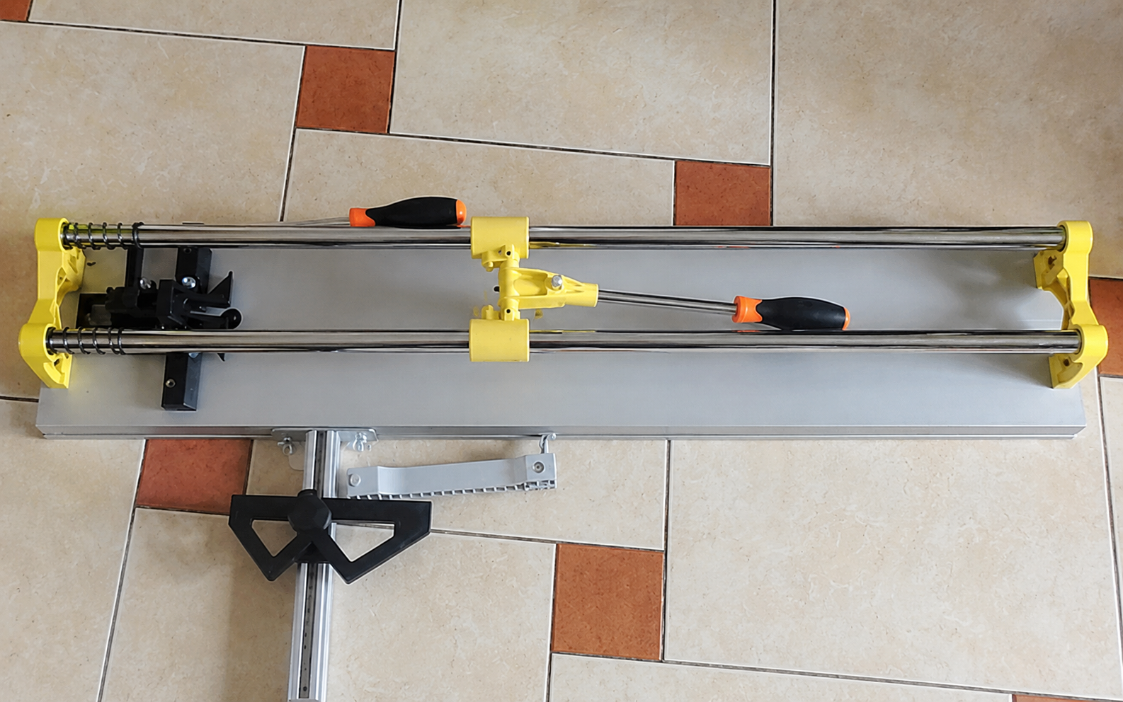 Mua máy cắt gạch tại Hải Phòng chính hãng