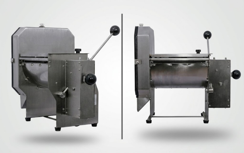 Phụ kiện tiêu chuẩn đi kèm máy YC330