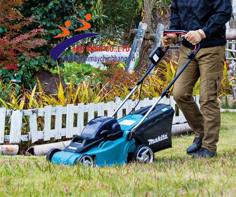 vận hành máy cắt cỏ đẩy tay makita