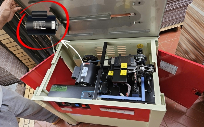 Máy đóng đai thùng cần bảo trì và linh kiện thay thế