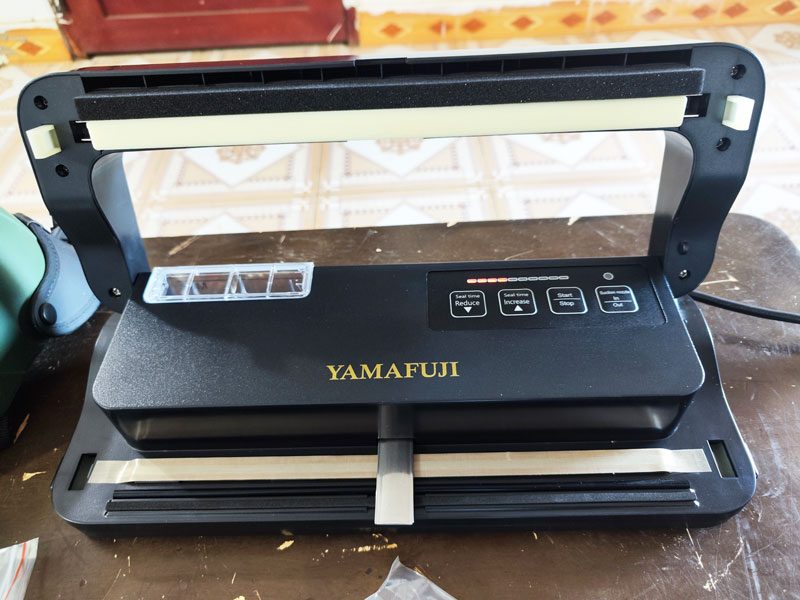 Máy ép chân không gia đình DZ-290A