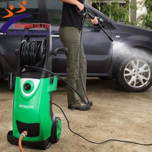máy rửa xe cao áp mang lại nhiều lợi ích cho người dùng