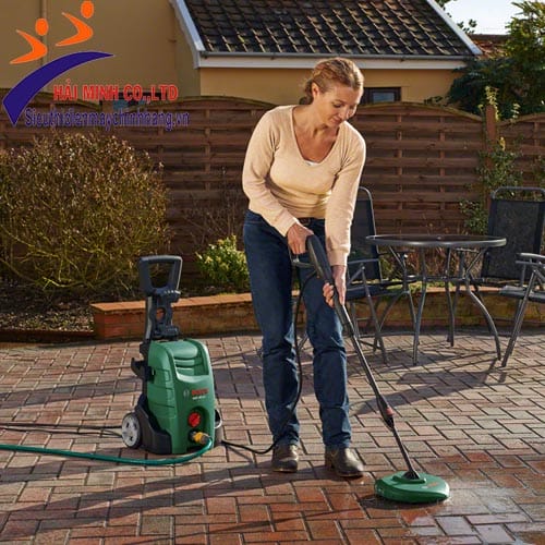 máy  rửa xe gia đình mang lại nhiều công dụng cho người dùng