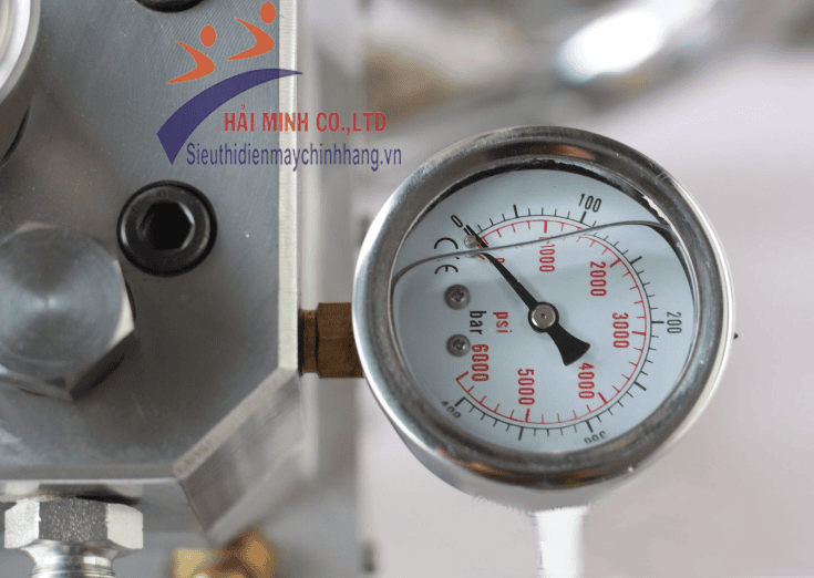Đồng hồ đo áp của máy Phun Bột Bả HM GUKE-GK 8000
