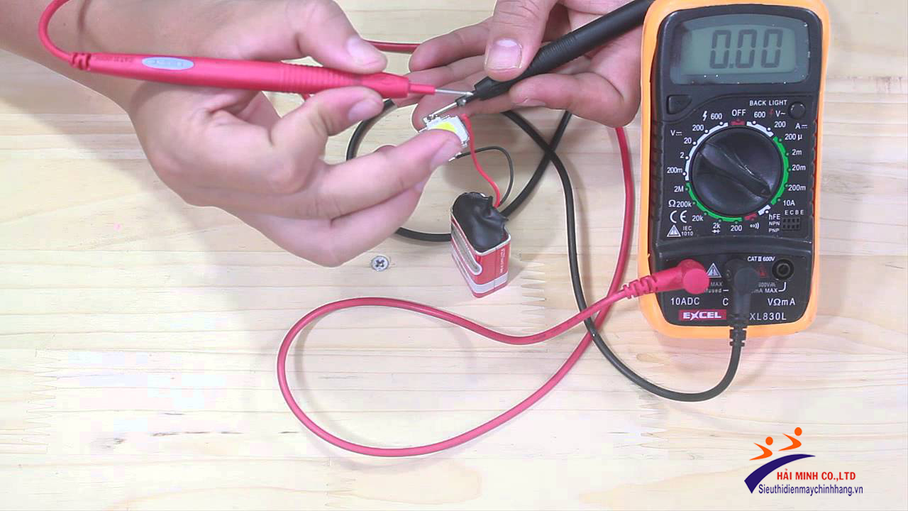 Phân biệt các loại đồng hồ đo điện vạn năng hiện nay 