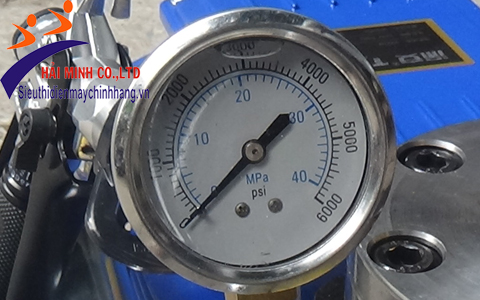 Đồng hồ đo áp của máy phun sơn Yamafuji TA9950