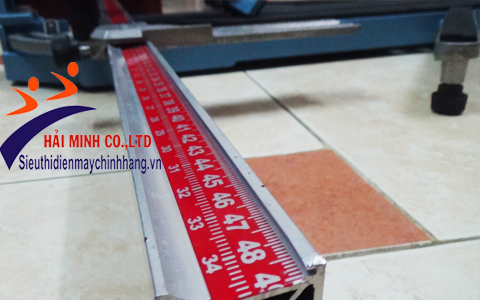 Thước đo dài của máy cắt gạch Yamafuji JLW800-2