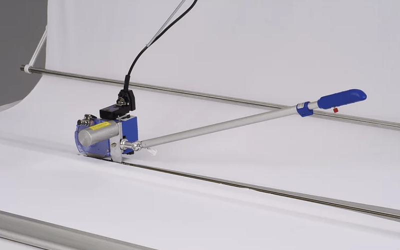 Máy cắt vải đầu bàn