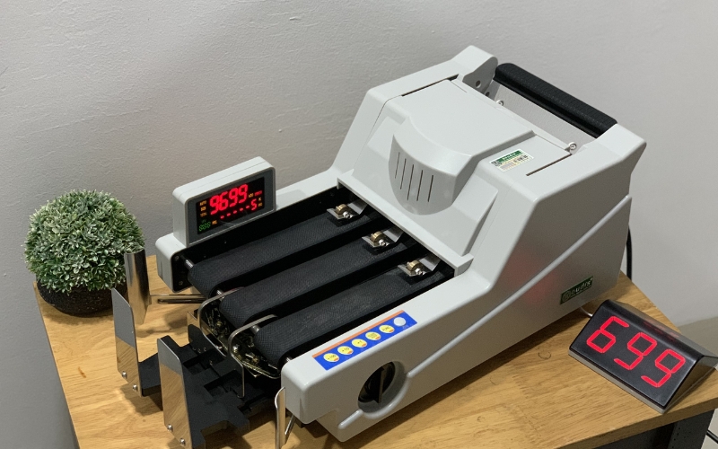 Làm thế nào để chọn máy đếm tiền phù hợp nhu cầu?