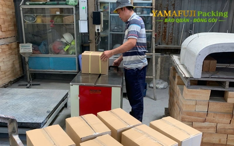 Ứng dụng của máy đóng đai trong ngành xuất khẩu