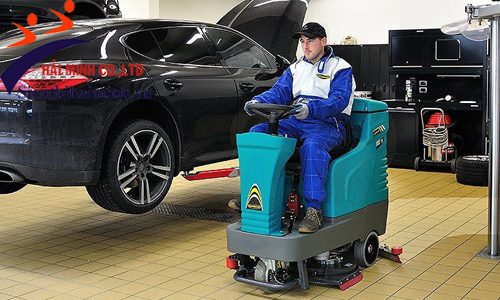 Máy chà sàn ngồi lái
