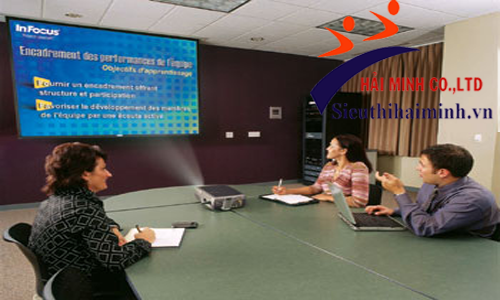 lý do vì sao người tiêu dùng nên mua máy chiếu panasonic