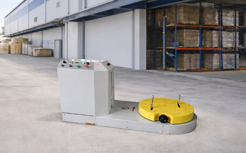 Quấn màng hành lý sân bay