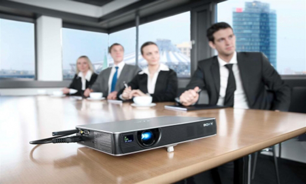  Trải nghiệm  máy chiếu Sony với thiết kế hiện đại nhất từ công nghệ 3LCD